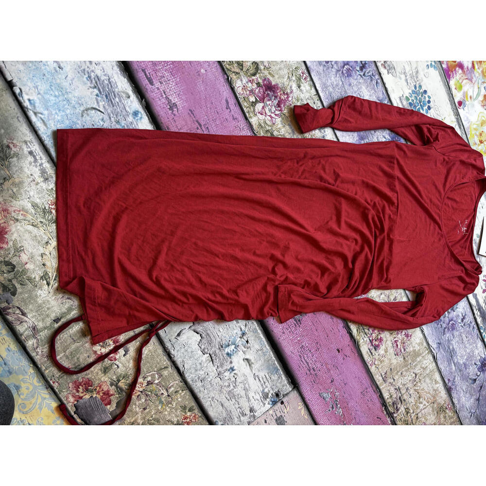 Isabel Maternity size small Red Long Sleeve Dress with Side Ties‎